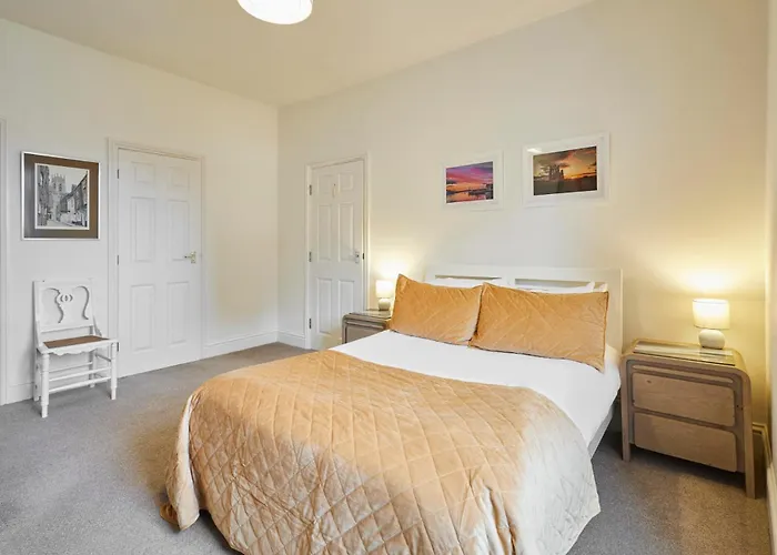 Host & Stay - Fox\'S Hideout